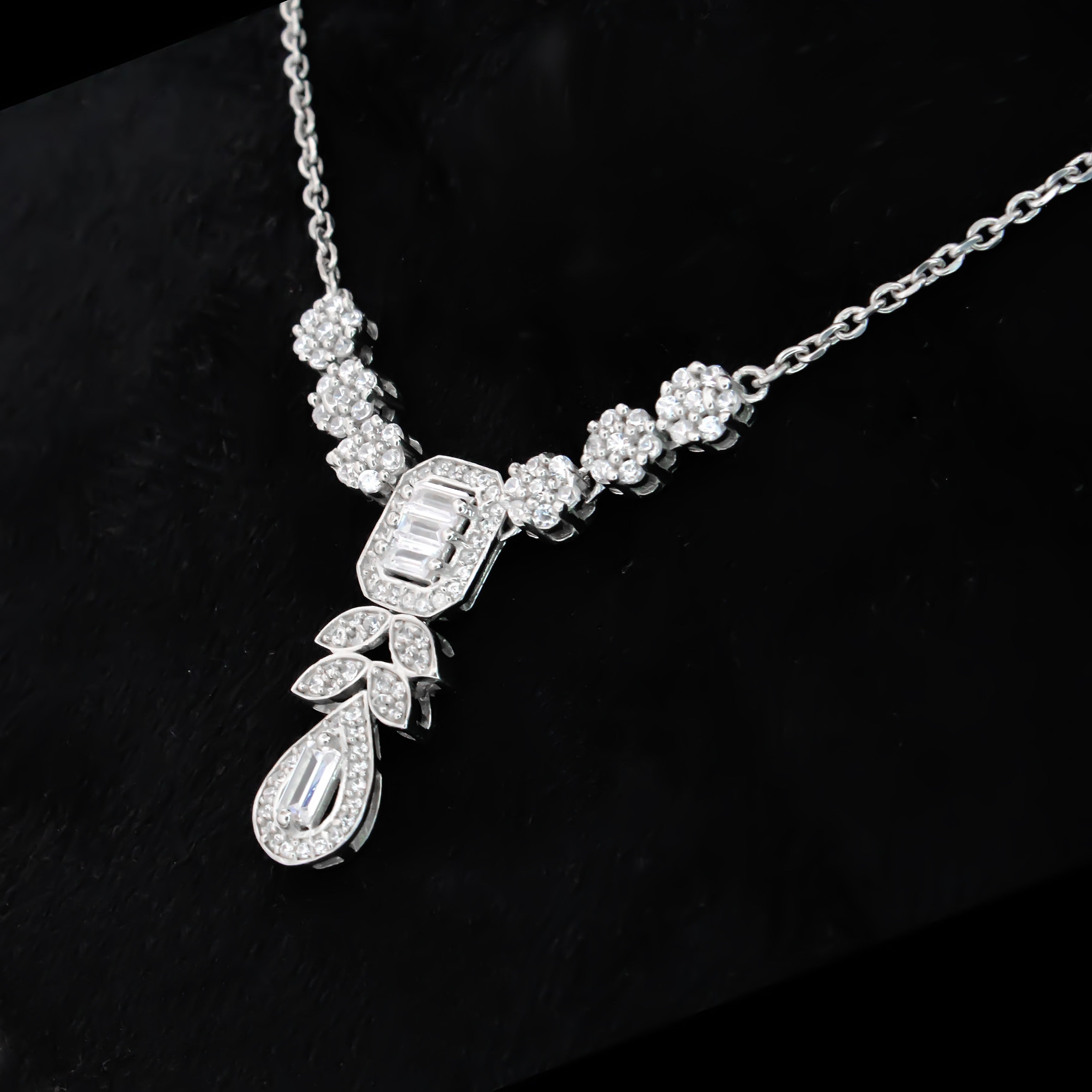 Neckalce